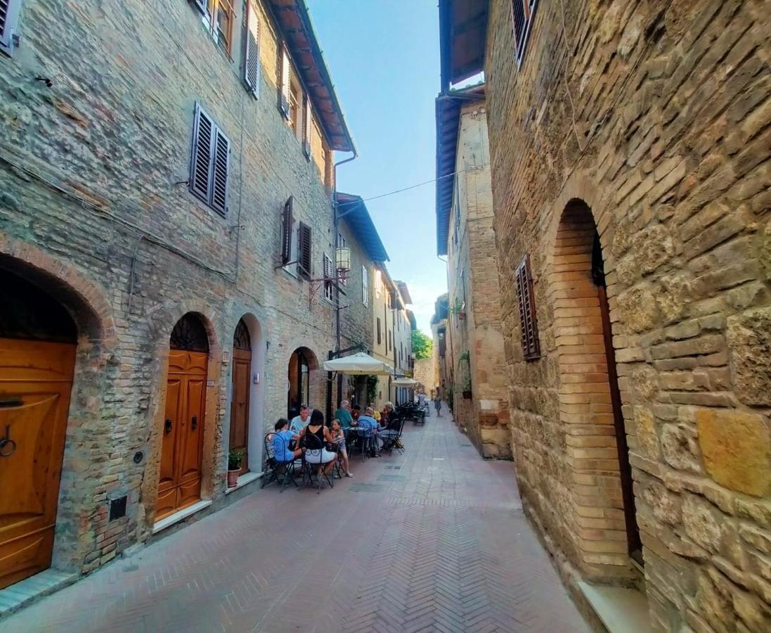 Casa Ardesia Lägenhet San Gimignano Exteriör bild